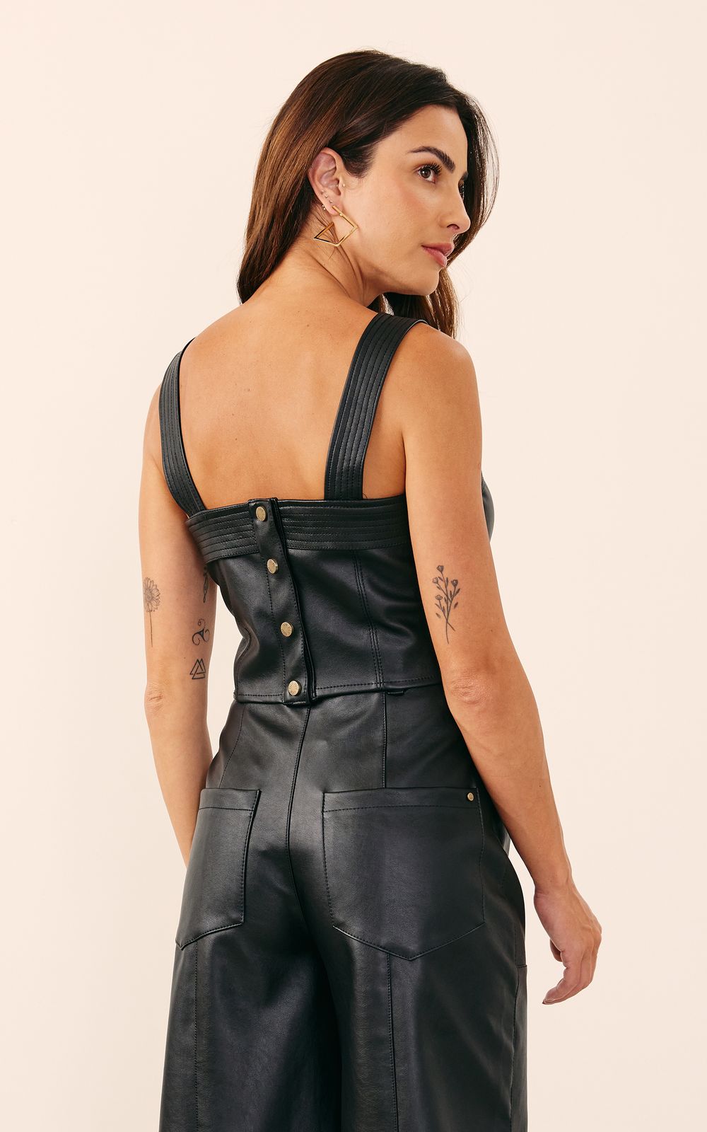 03937_0007_2-CROPPED-LIKE-LEATHER