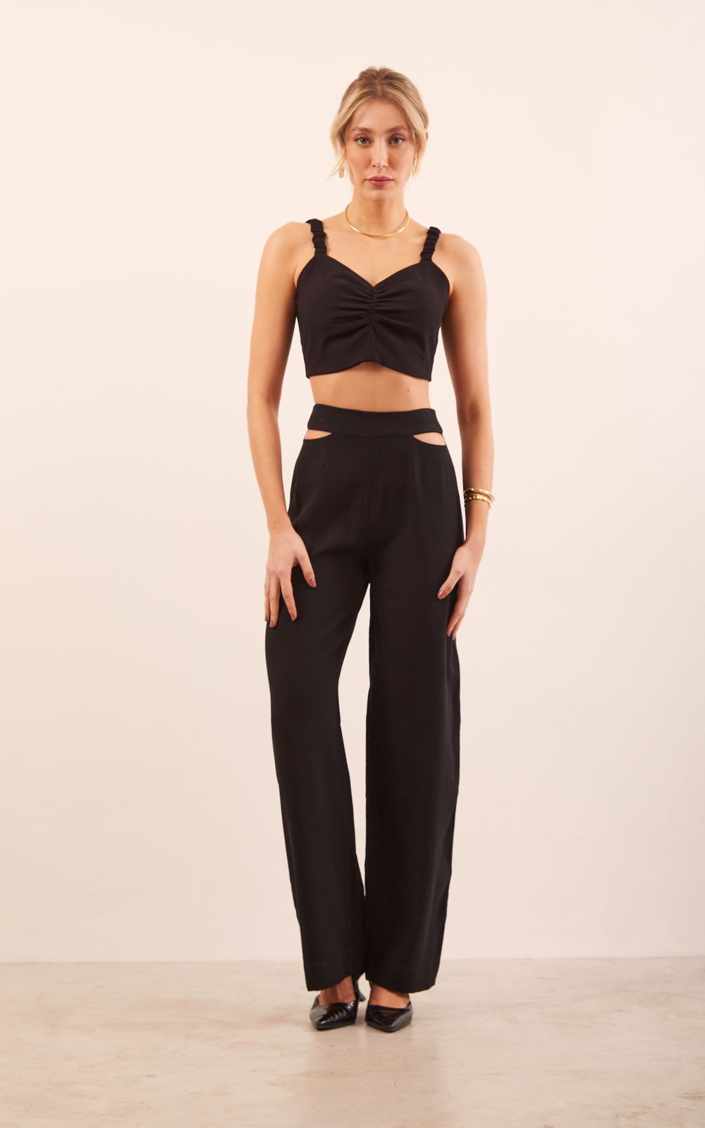 03950_0007_2-CROPPED-MOOVE