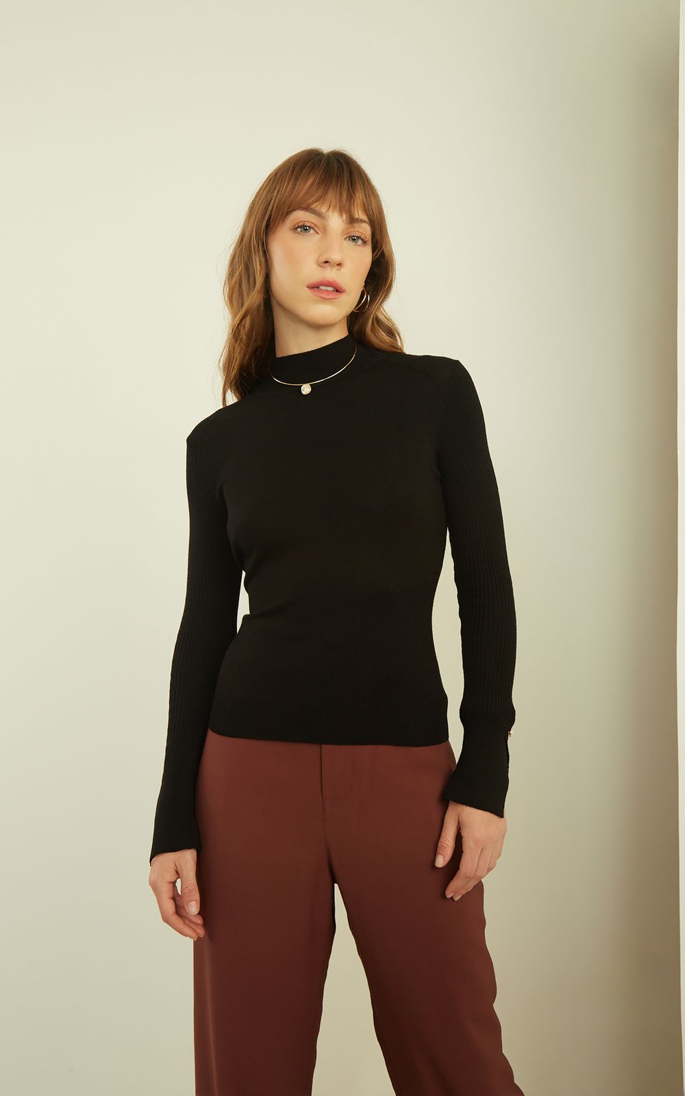 04795_0007_2-BLUSA-TRICOT-DETALHE-PEROLA