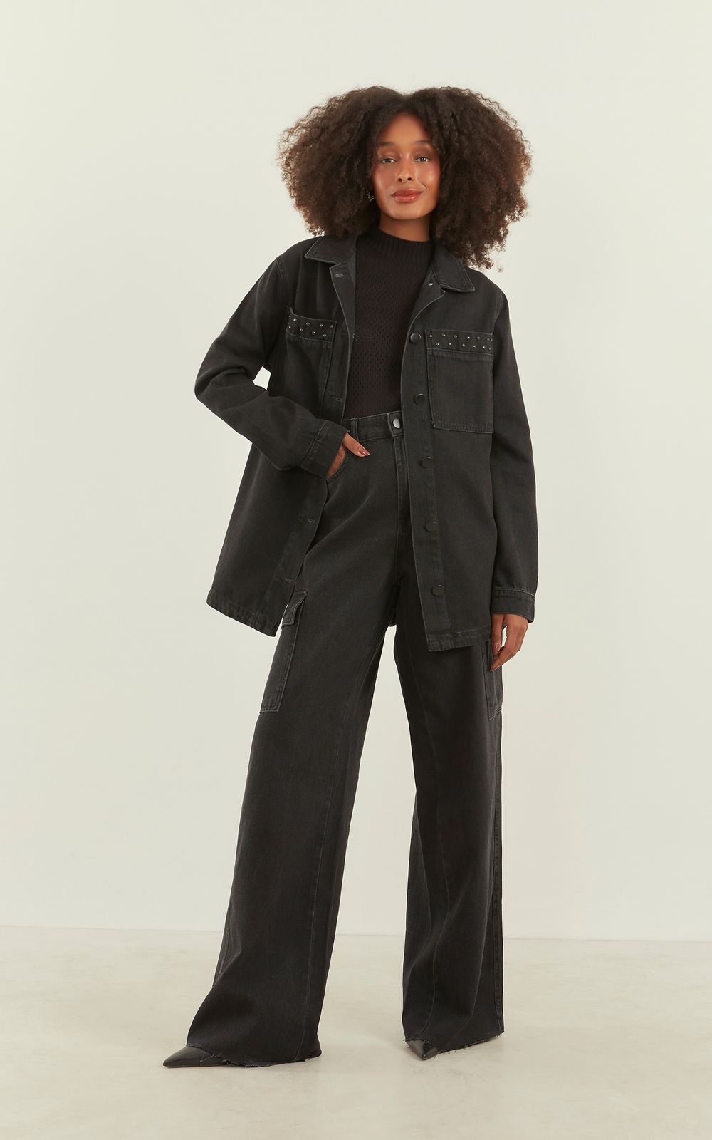 04663_0124_2-JAQUETA-BLACK-JEANS-REBITES