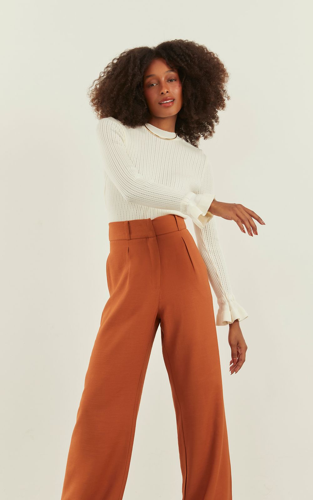 04929_0008_1-BLUSA-TRICOT-PUNHO-BABADO