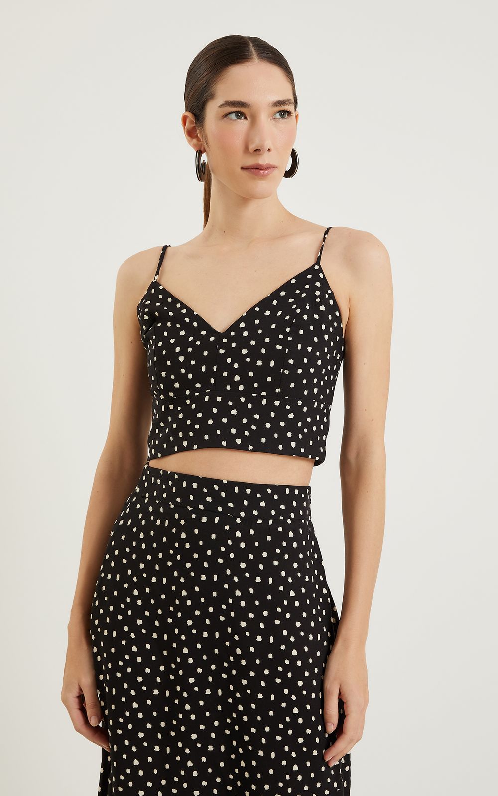 04972_0007_1-CROPPED-GLOSS-DECOTE-V