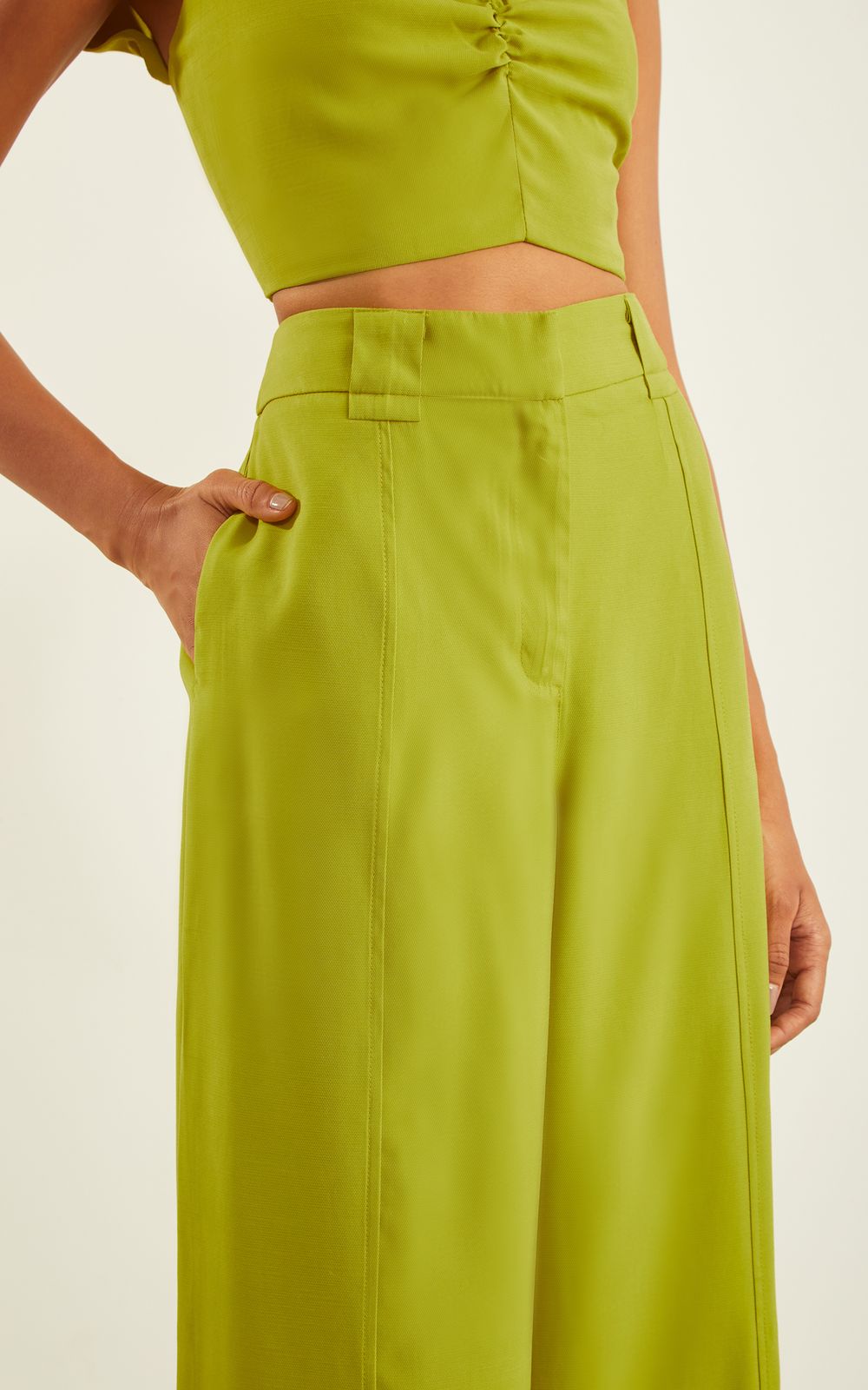 04651_0115_2-PANTALONA-VELVET-PASSADOR-LARGO