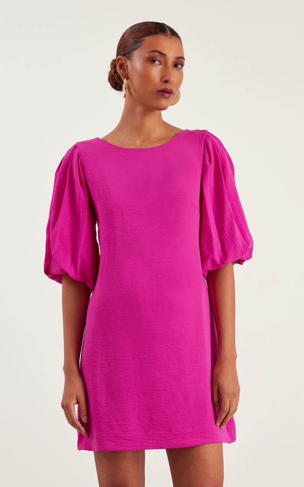 04907_0061_1-VESTIDO-CURTO-MINIMAL