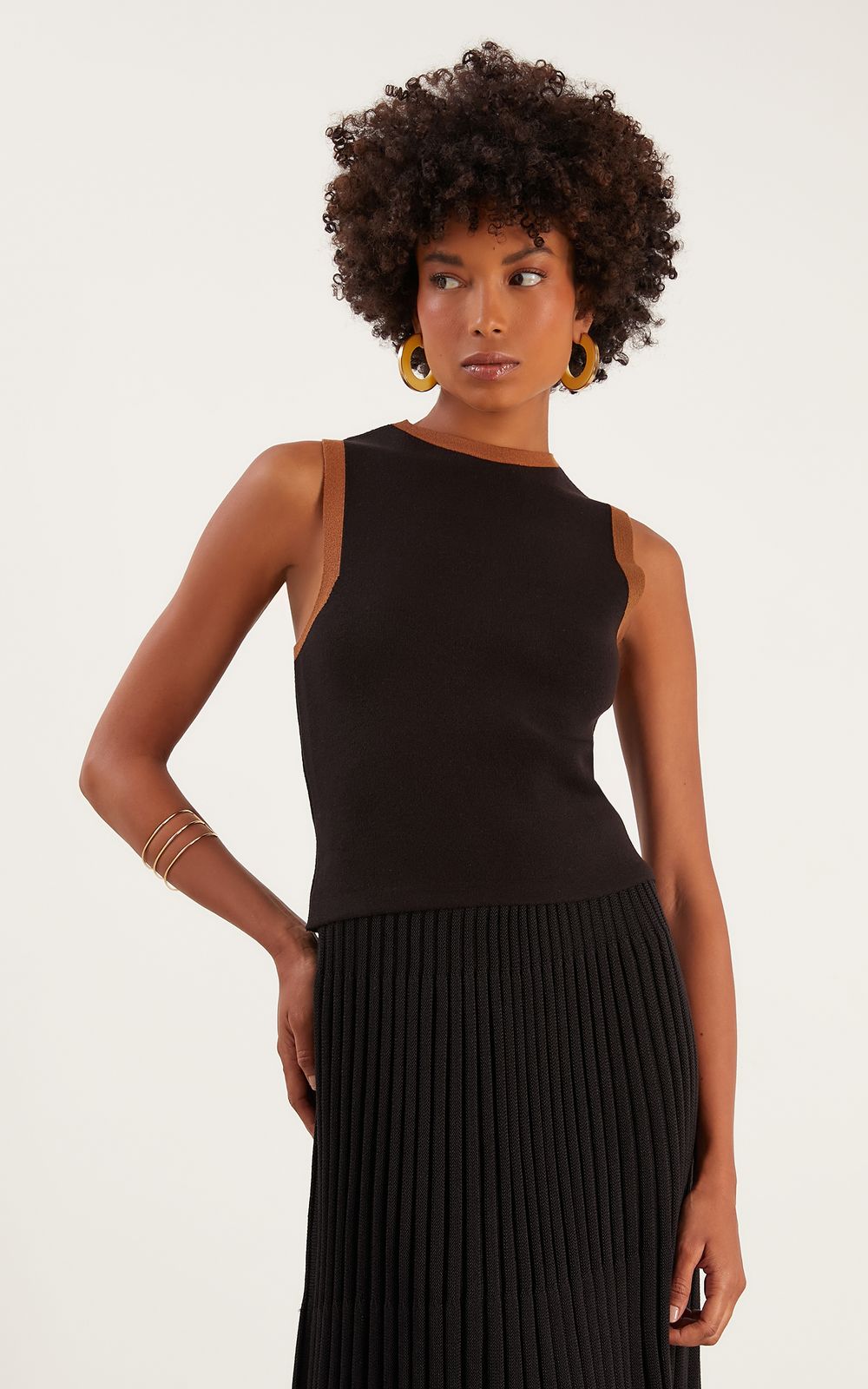 05242_0150_1-CROPPED-TRICOT-RETILINEA