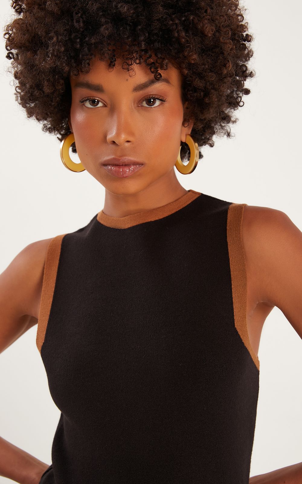 05242_0150_2-CROPPED-TRICOT-RETILINEA