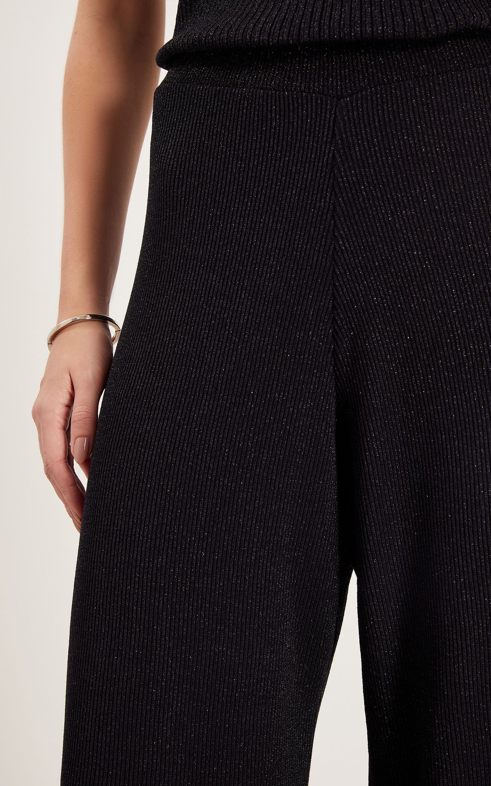 05211_0007_2-CALCA-TRICOT-LUREX-BRILHO