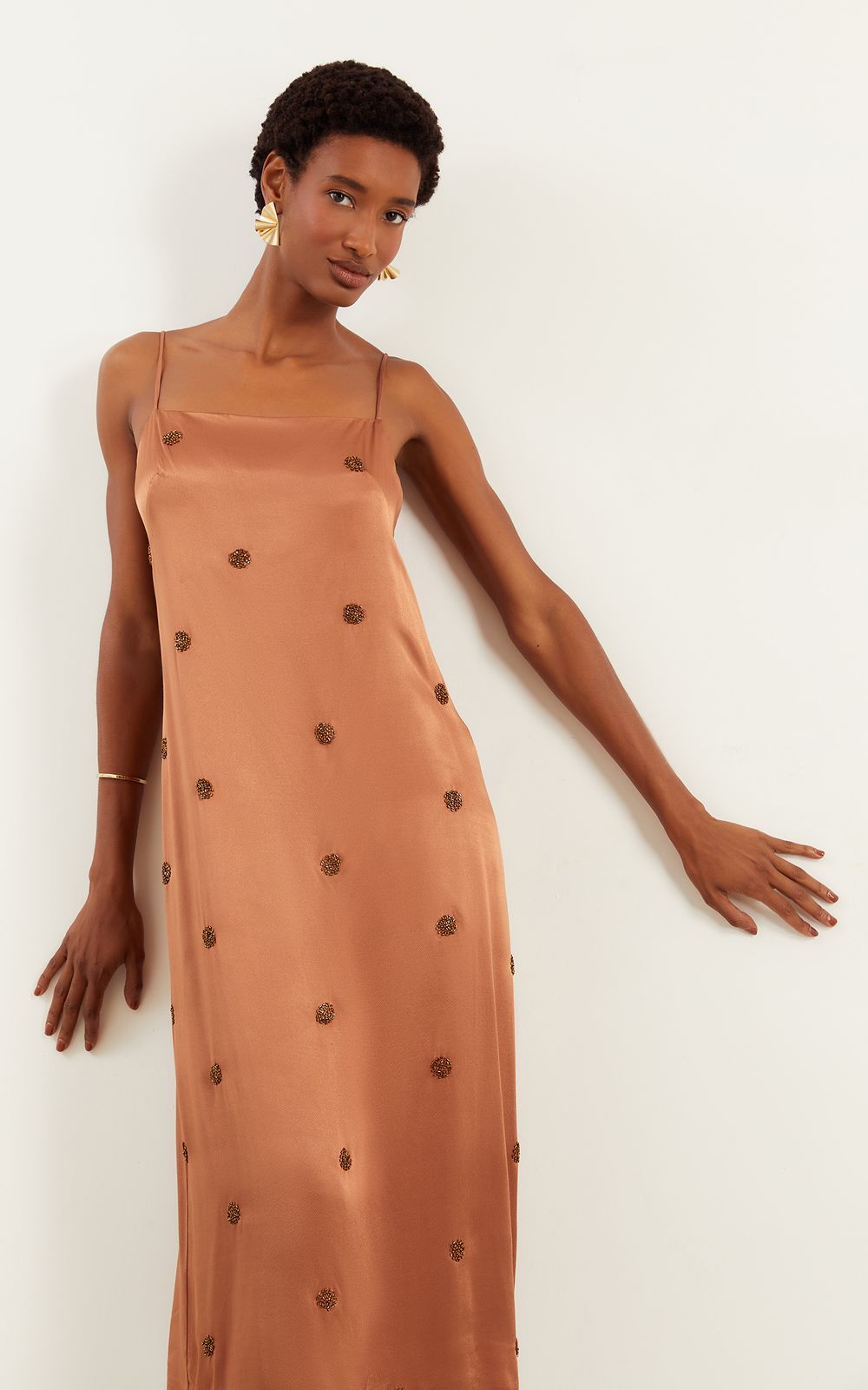04978_104_6-VESTIDO-MIDI-BORDADO-POA