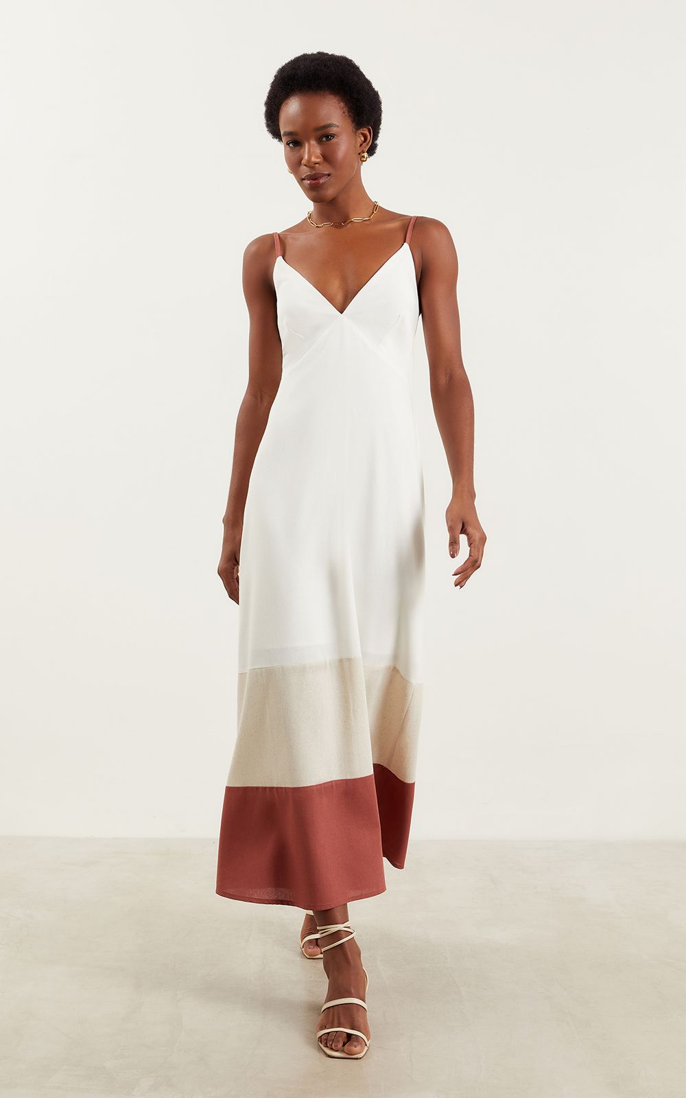 05639_0008_1-VESTIDO-MIDI-TRICOLOR-CORAL