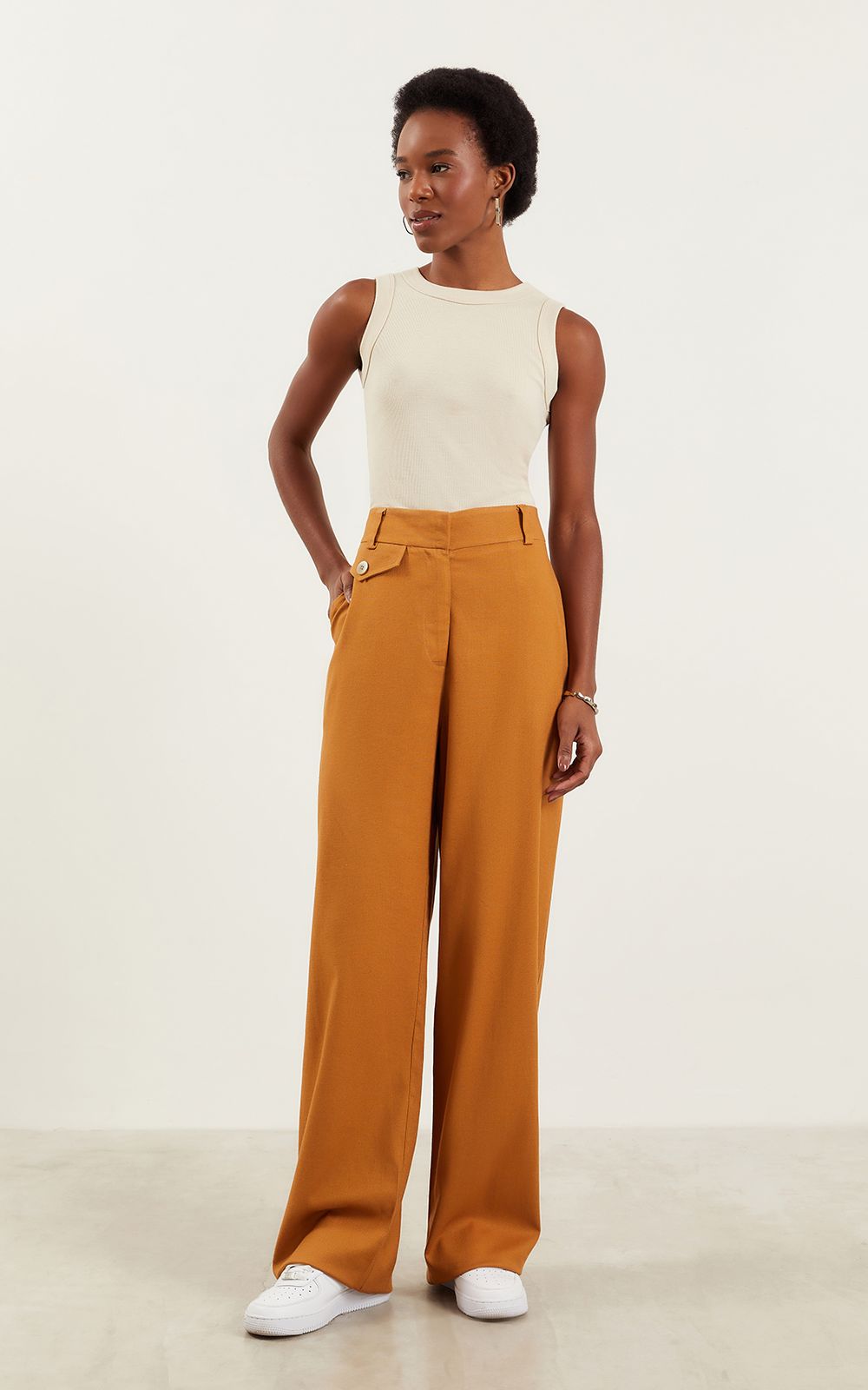 04951_0083_1-PANTALONA-INSPIRAR-DETALHE-LAPELA