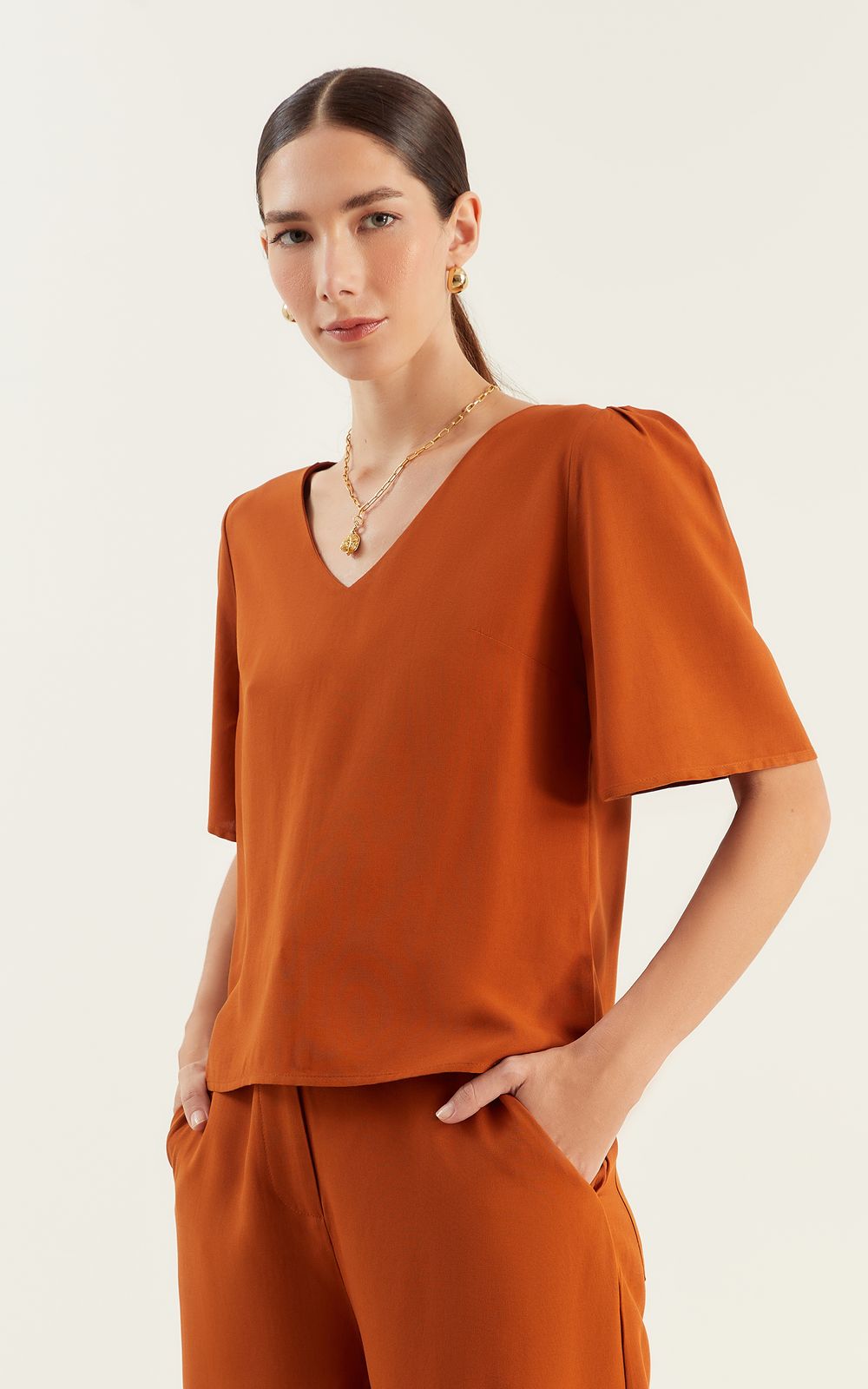 05397_0040_2-BLUSA-BASIC-CAVE