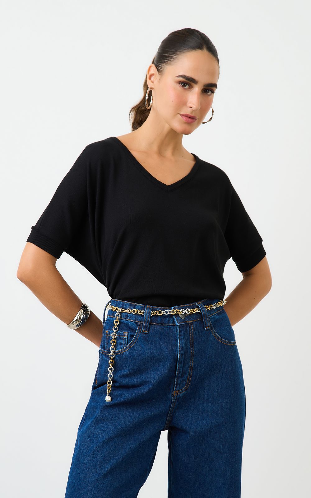 05793_0007_1-BLUSA-TRICOT-DECOTE-V-AMPLA