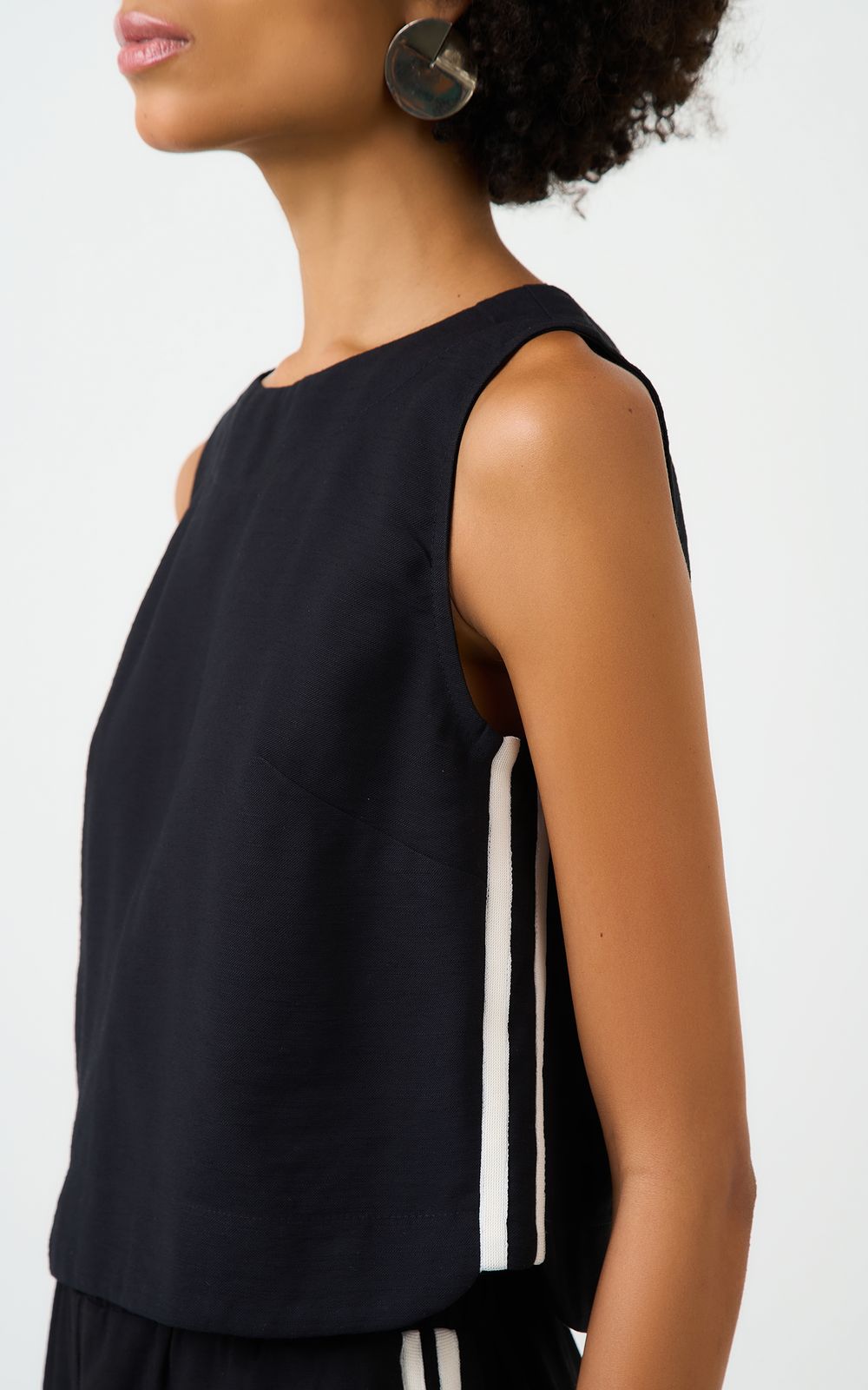 05810_0007_2-BLUSA-LISTRA-LATERAL-GAME