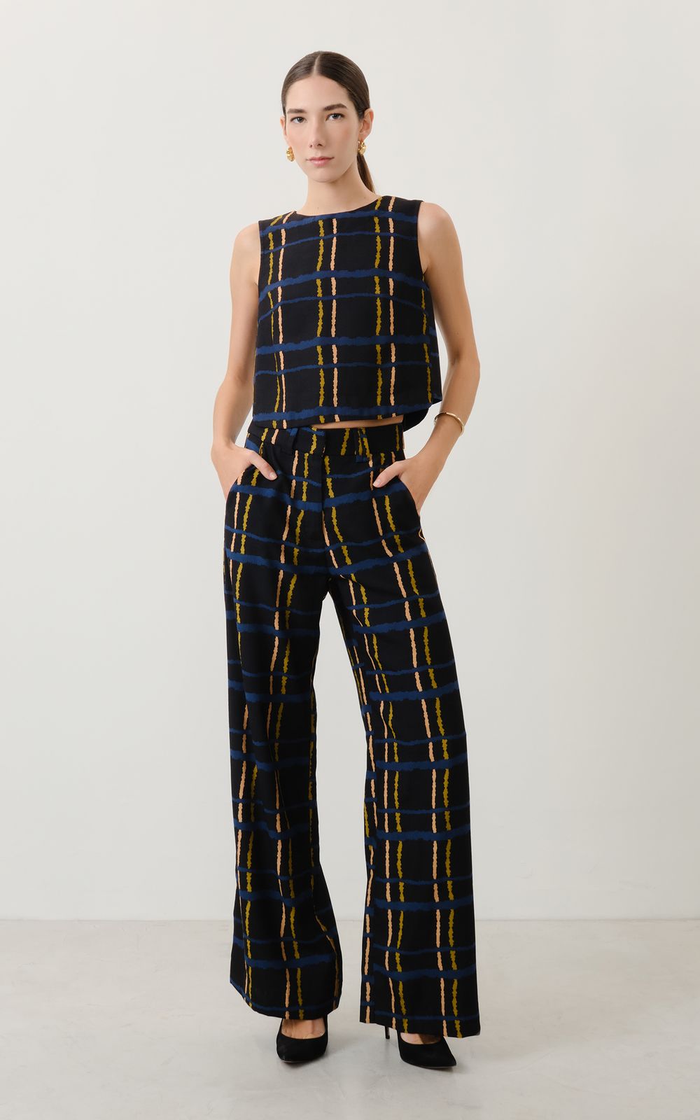 05422_0007_1-PANTALONA-GRID-COM-PASSADOR