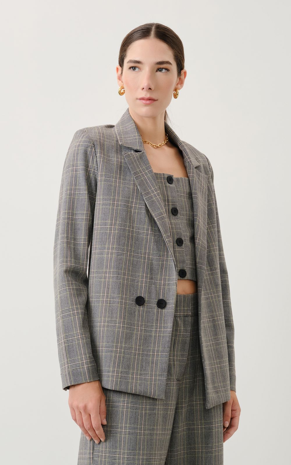 05669_0007_1-BLAZER-CASTLE