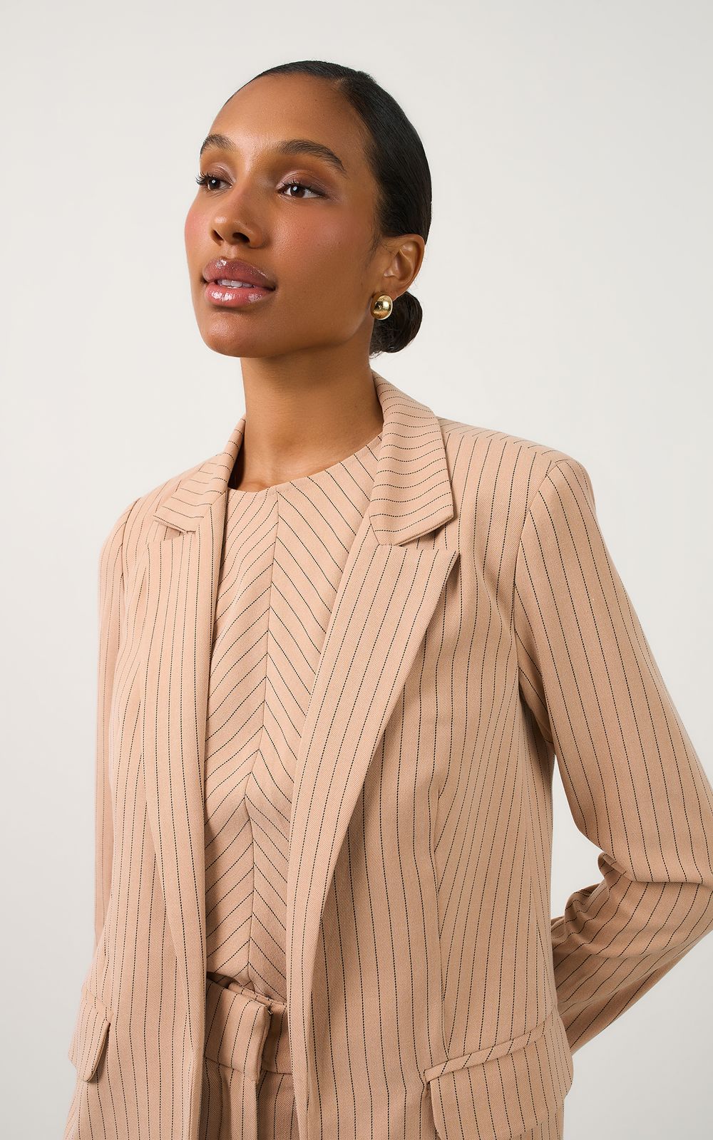 05670_0047_2-BLAZER-ARTICO-LAPELAS