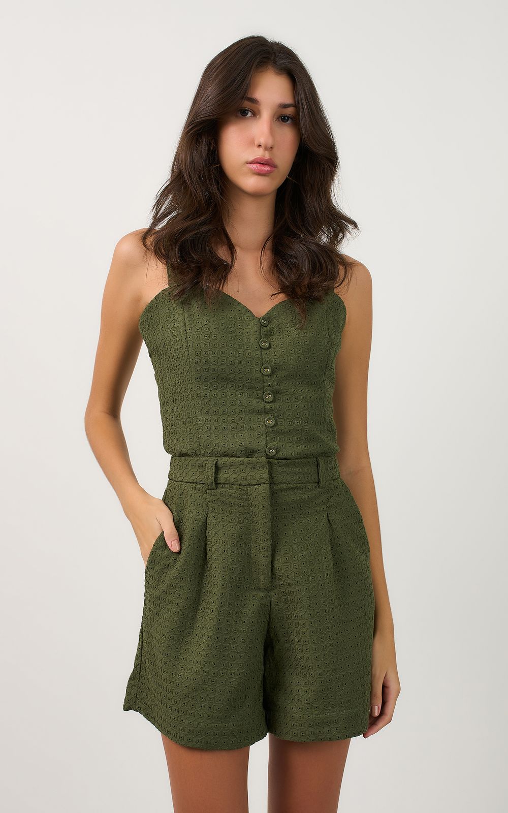 05752_0018_1-SHORT-SELENITA