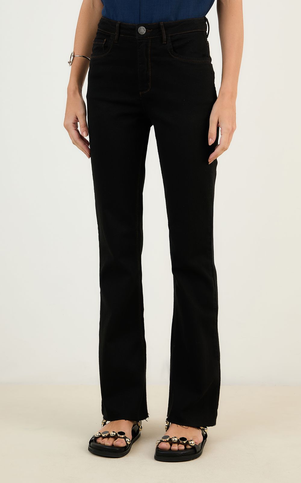 05922_0007_2-CALCA-SARJA-COLOR-COM-ELASTANO