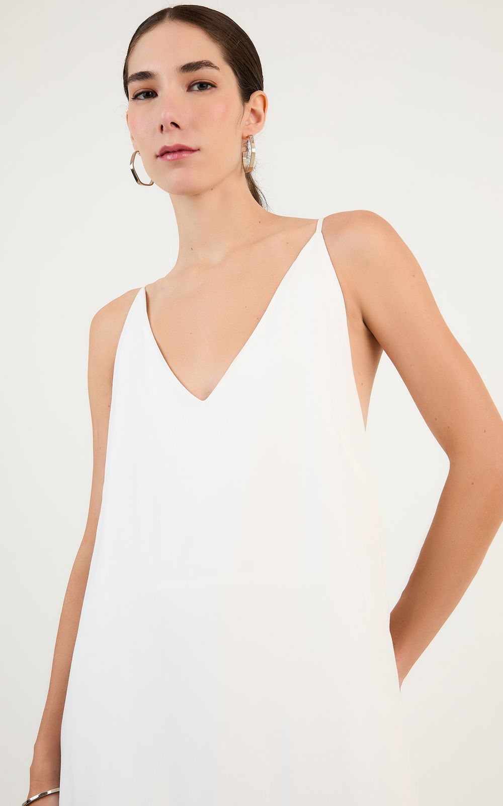 05978_0008_2-VESTIDO-LONGO-DECOTE-V