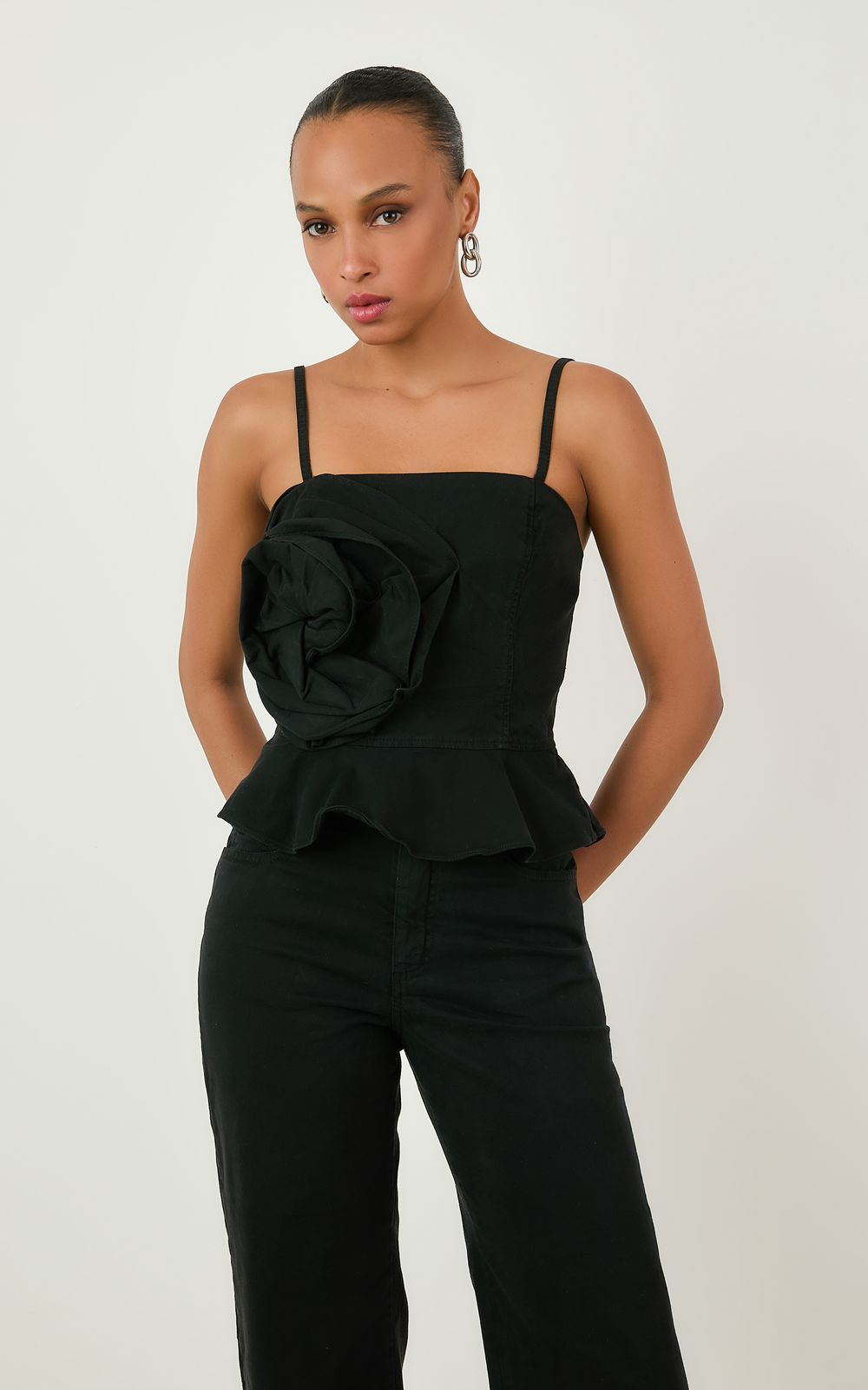 06092_0007_1-BLUSA-SARJA-FLOR-COLOR