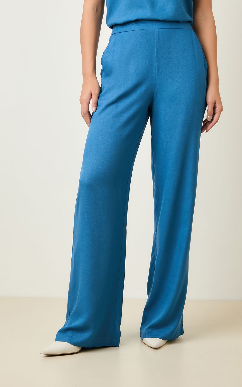 05840_0387_2-PANTALONA-DETALHE-COS-COSTA